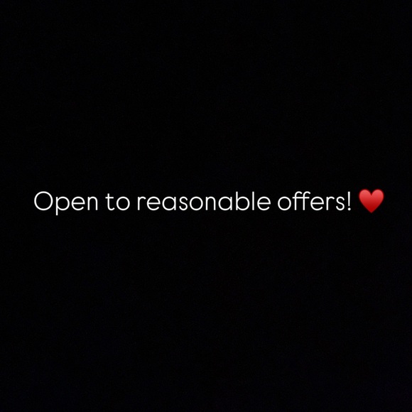 TRYING TO CLEAR OUT MY CLOSET! - Picture 1 of 1